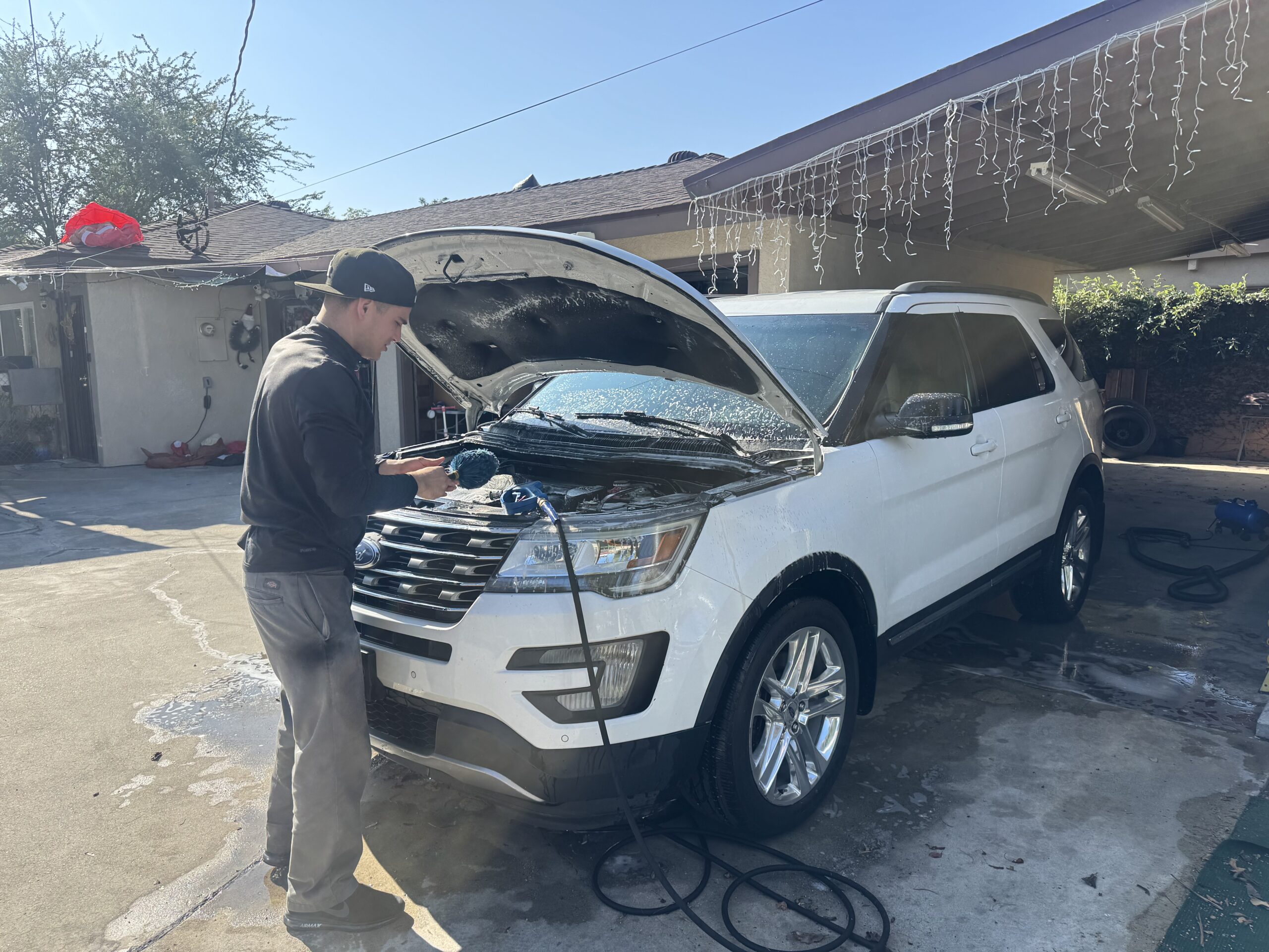 How a Mobile Car Detailing Business Found Success in South Gate